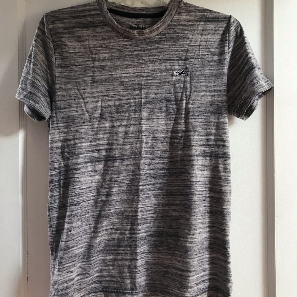 Hollister short sleeve shirt